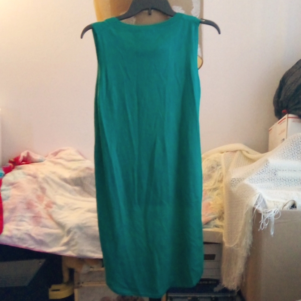 (2 for $20) High Low Tank Top. - Picture 2 of 3